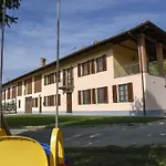 Cascina La Corte Bed & Breakfast 3*
