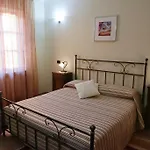 Cascina La Corte 3* Neive