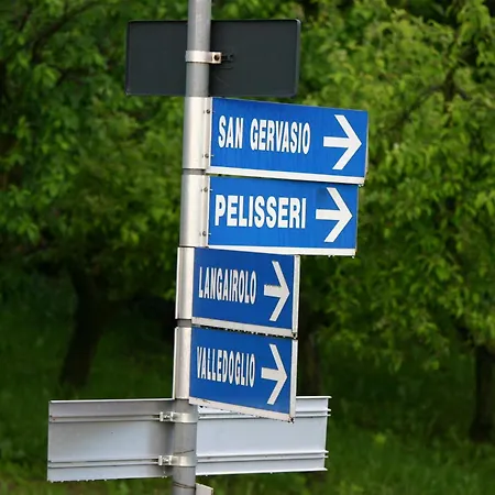 فندق مبيت وإفطار Cascina La Corte نيف