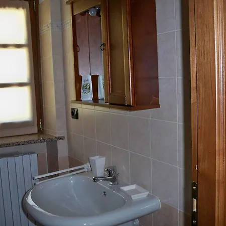 فندق مبيت وإفطار Cascina La Corte 3*