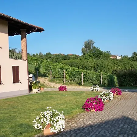 فندق مبيت وإفطار Cascina La Corte 3*