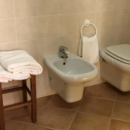 فندق مبيت وإفطار Cascina La Corte 3*