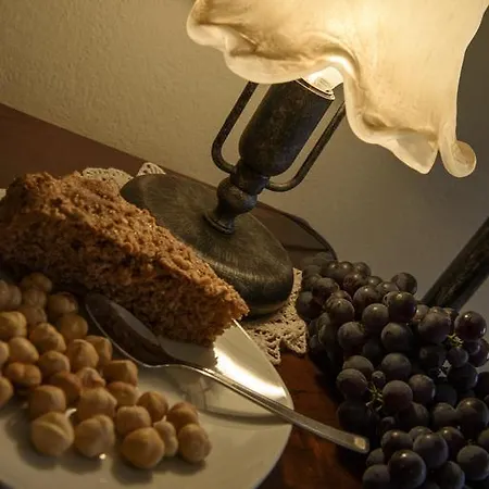 فندق مبيت وإفطار Cascina La Corte نيف