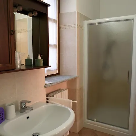 Cascina La Corte فندق مبيت وإفطار نيف